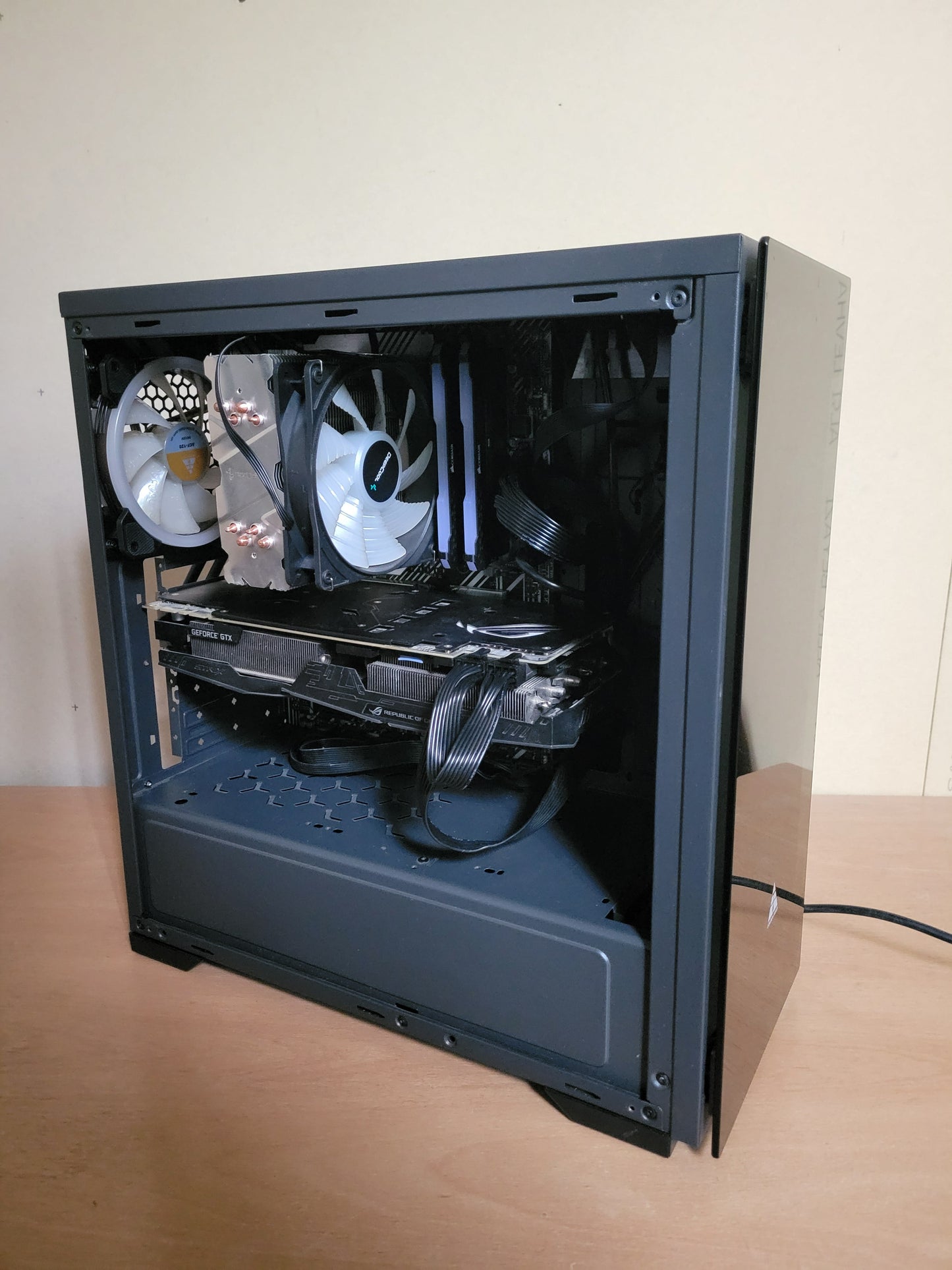 I7 10700 + GTX 1080 TI - 1450ლ