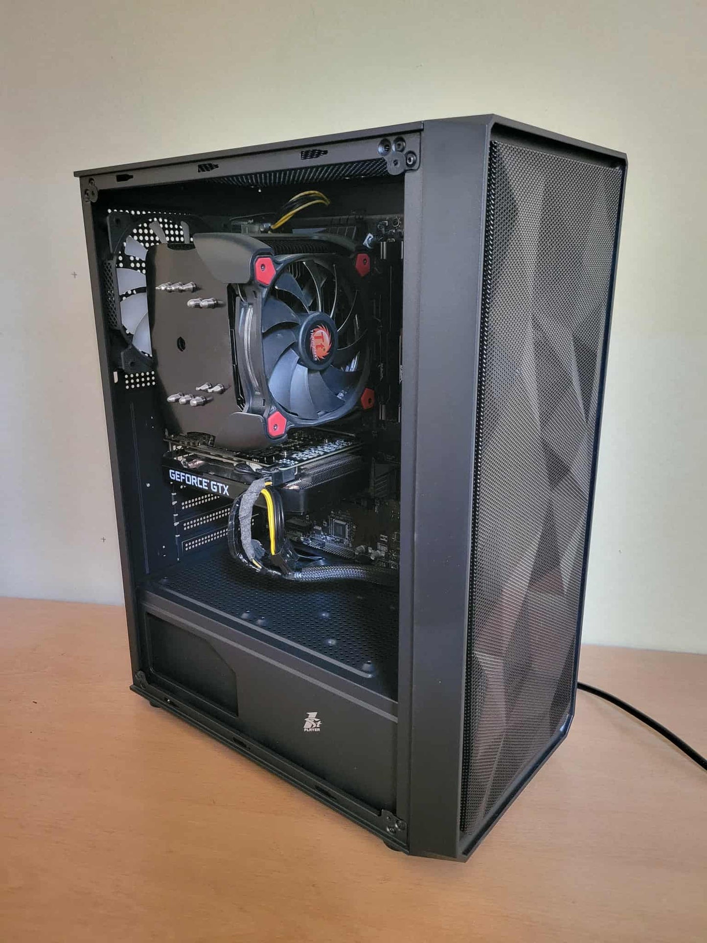 i5 9600K + GTX 1070 TI - 1050ლ