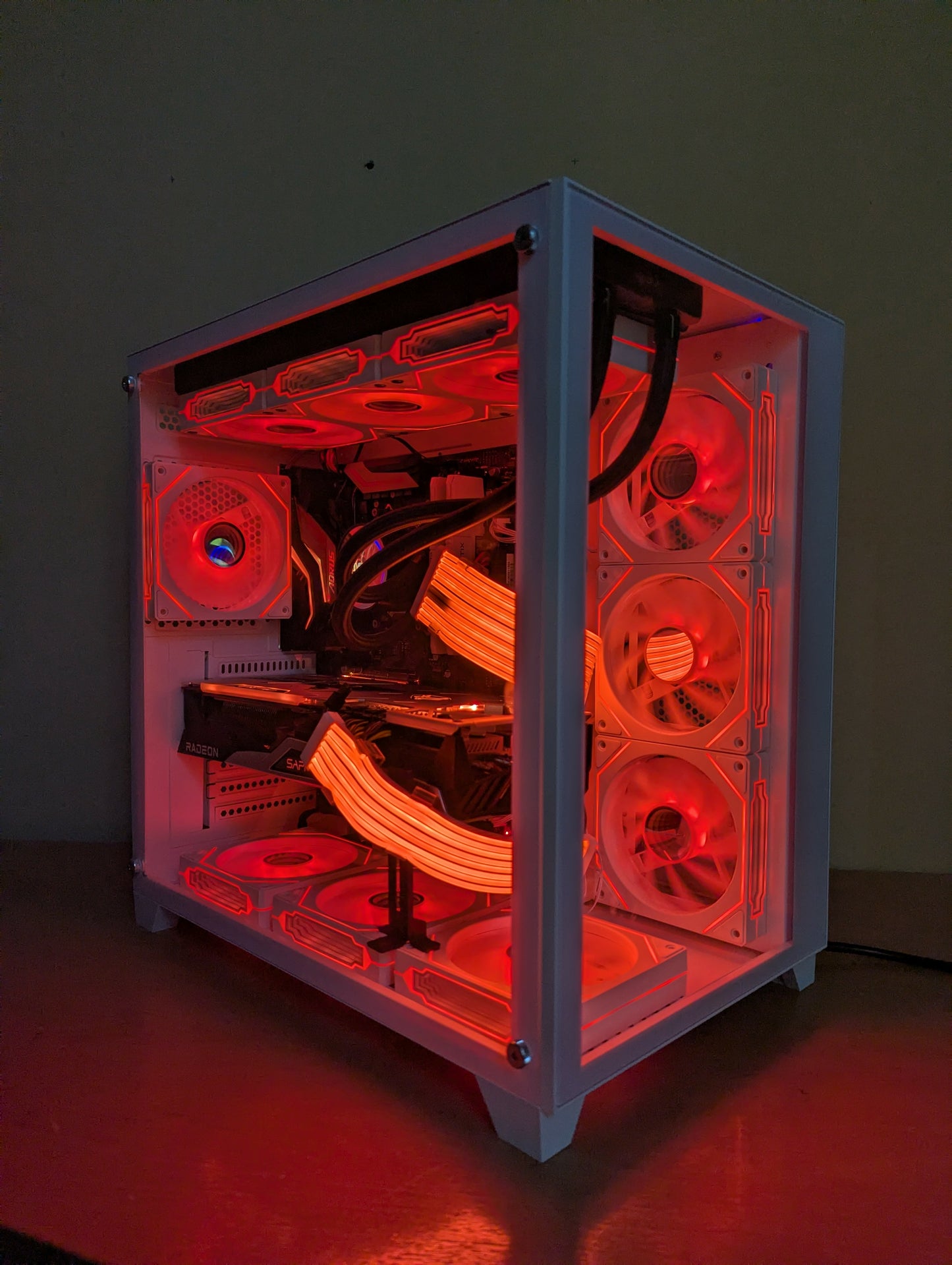 Ryzen 7 5800X + RX 6900 XT 16gb - 2900₾