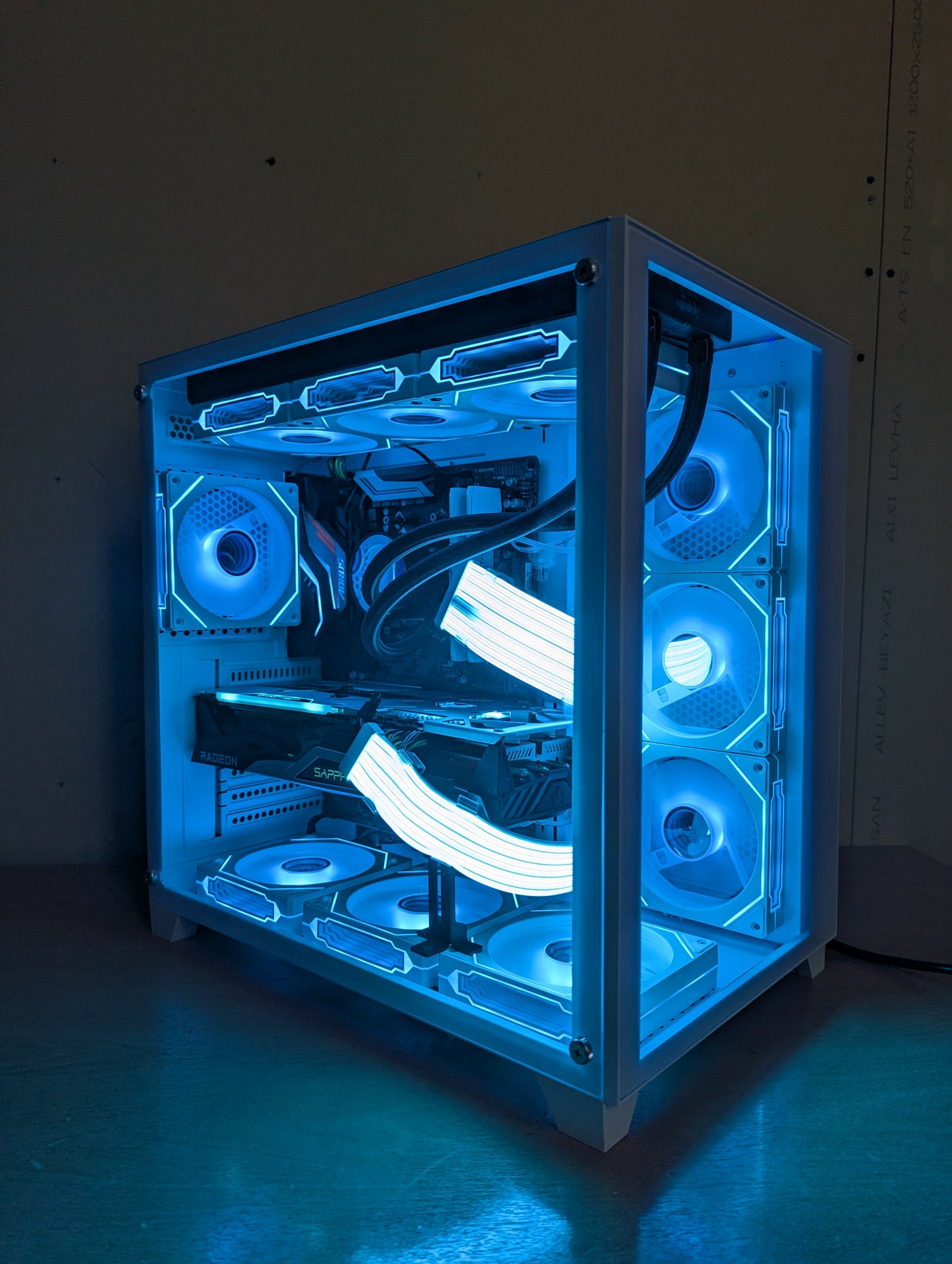 Ryzen 7 5800X + RX 6900 XT 16gb - 2900₾